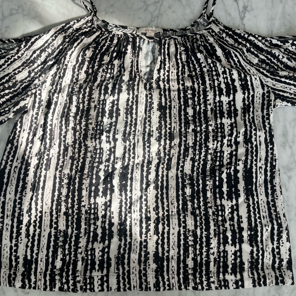Ella Moss cold shoulder, black and white top